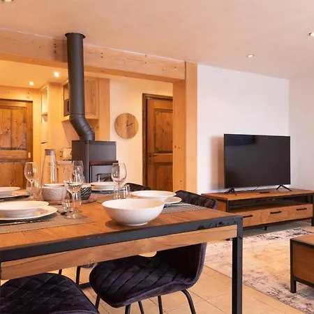 Cozzy Appart Dans Chalet Vue Mont-blanc 2 Apartment Megeve